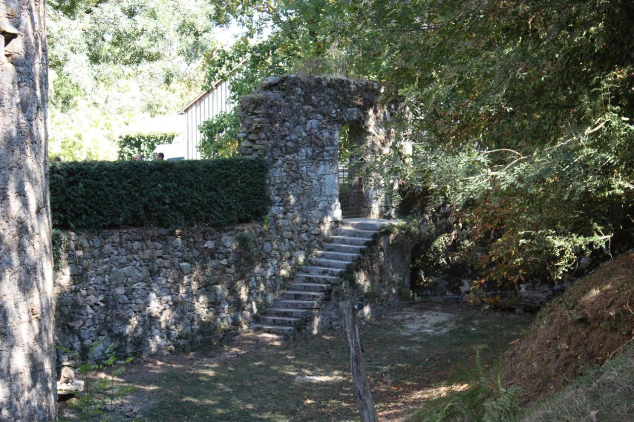 Bed and Breakfast Bocage Belle Histoire Moutiers-Sous-Chantemerle Zewnętrze zdjęcie